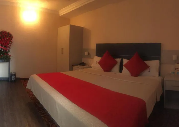 Hotel Monaco 4*