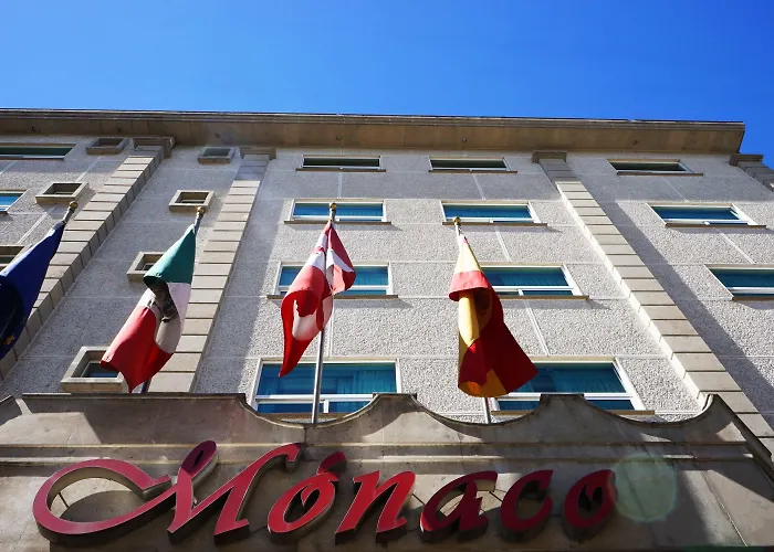 Monaco 4*