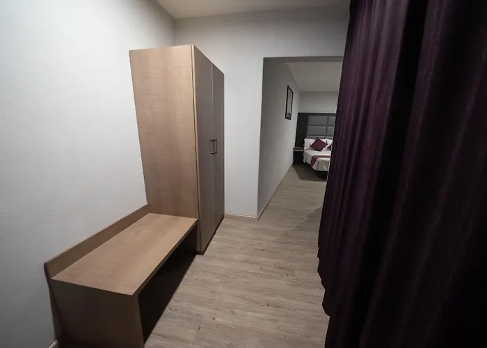 Monaco 4*