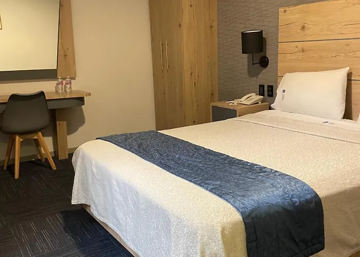 Hotel Monaco 4*